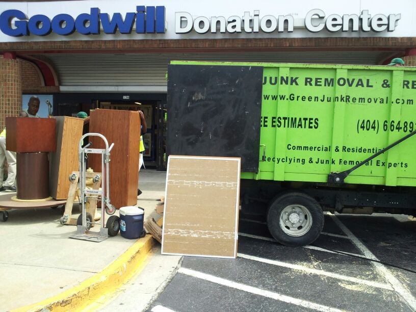 commercial junk removal in sandy springs
